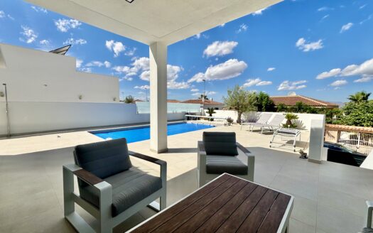 Modern one level villas in Benijofar-Alicante