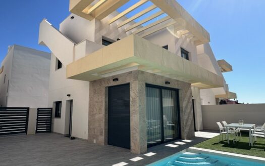 Charming 3-bedroom resale home in Los Montesinos – Alicante