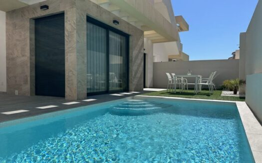 Charming 3-bedroom resale home in Los Montesinos – Alicante