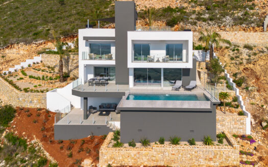 Luxury key ready villa on the Cumbre Del Sol