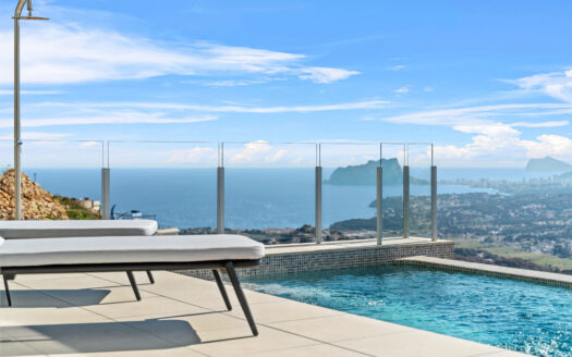 Luxury key ready villa on the Cumbre Del Sol