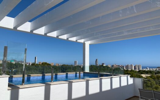Modern Penthouses with private pool in Finestrat