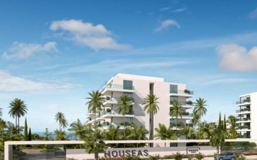 First line beachfront apartments in Almeria