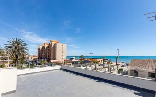 Key ready Modern Villa Just Steps from the Beach in La Mata, Torrevieja